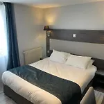 Mary's République Hotel 2*