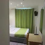 فندق ماريز ريبابليك
