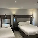 玛丽共和广场酒店