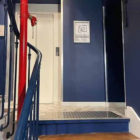 玛丽共和广场酒店 2* 巴黎