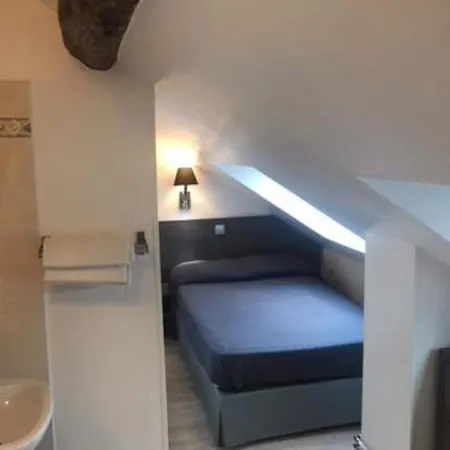 Mary's Republique Otel Paris
