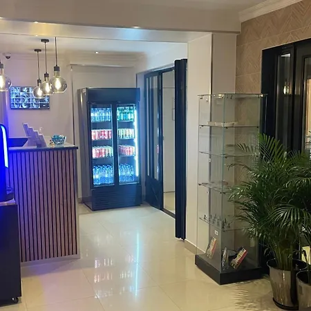 玛丽共和广场酒店 酒店