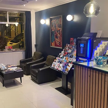 Hotel Mary's Republique