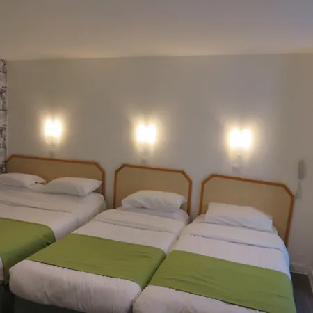 Mary's Republique Hotel 2*