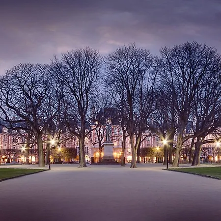 Mary's Republique