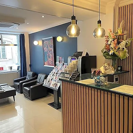 Mary's Republique Hotel Paris