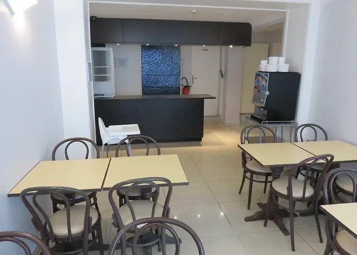 Hotel Mary's République