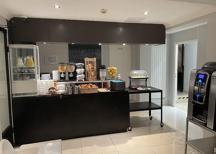 Mary's République Hotel