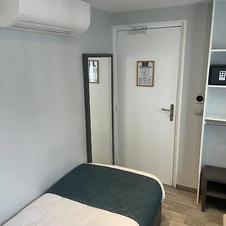 Hotel Mary's Republique 2*