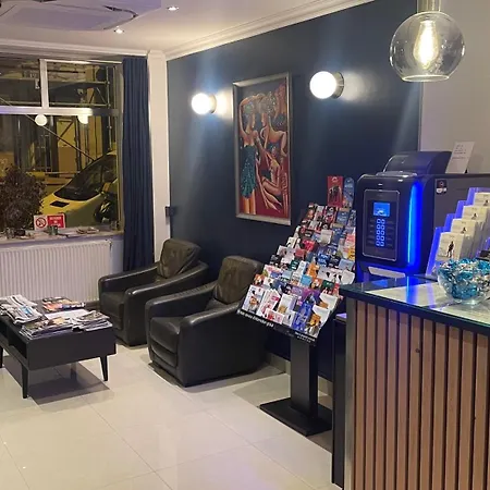 Hotel Mary's Republique