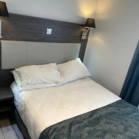 Mary's Republique Hotel Paříž